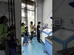 Familien aus Sri Lanka lernen, zusammenzuarbeiten