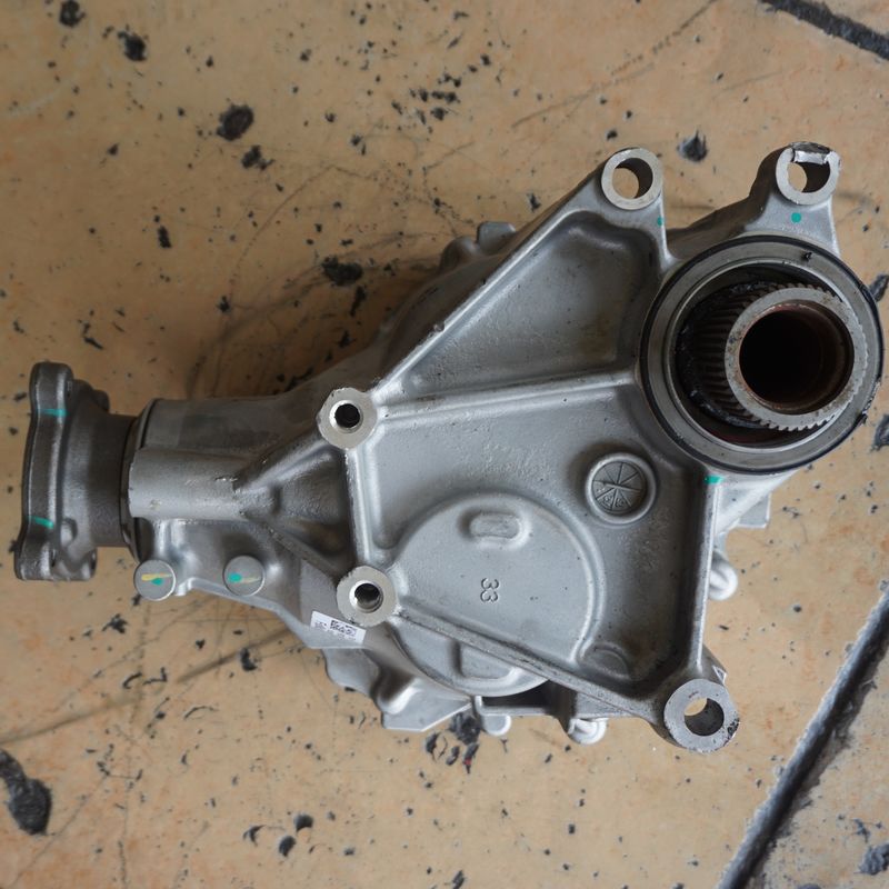 9L8Z7A103D 9L8Z7A103J Differential Transfer Case für Mazda CX9 6F35 Automatisches Fahrgestellsystem verwendet