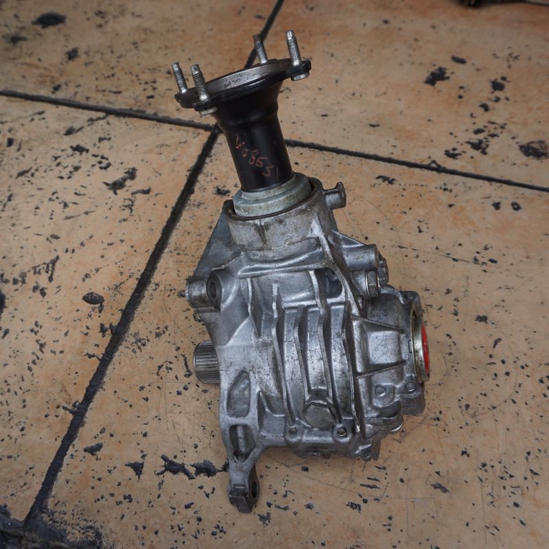 9L8Z7A103D 9L8Z7A103J Differential Transfer Case für Mazda CX9 6F35 Automatisches Fahrgestellsystem verwendet