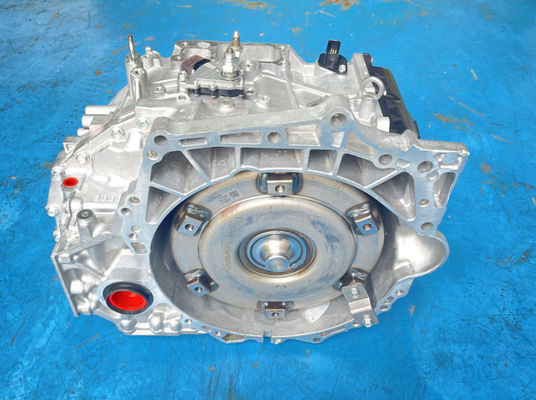 neue UB80E 8-Gang-Automatikgetriebe 30500-33881 30500-33891 für 2018 TOYOTA LEXUS ES260 Camry 2.5L 2WD